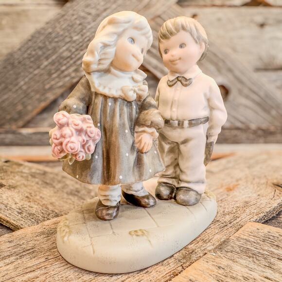 1997 Vintage Enesco #292184, “Sunday’s Child” Porcelain Bisque Figurine - Picture 6 of 8